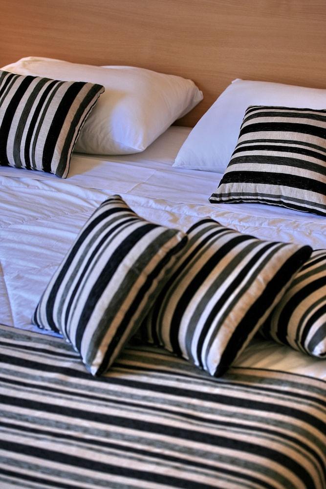 All Senses Ocean Blue Sea Side Resort (Adults Only) Petaloudes Exterior foto